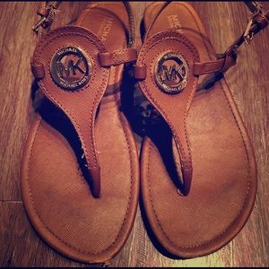 Women’s MK sandals 9.5